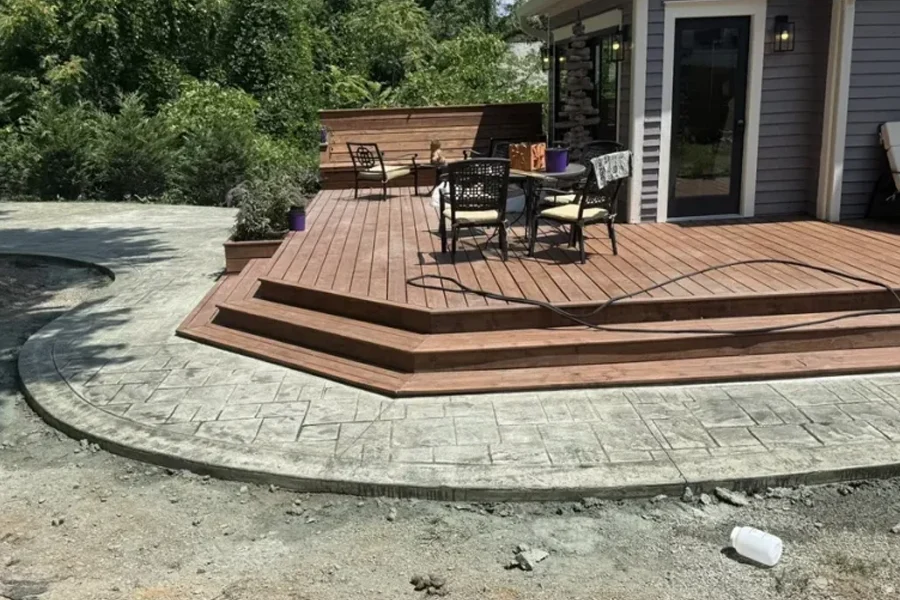 Stamped concrete and decorative patterns and colors